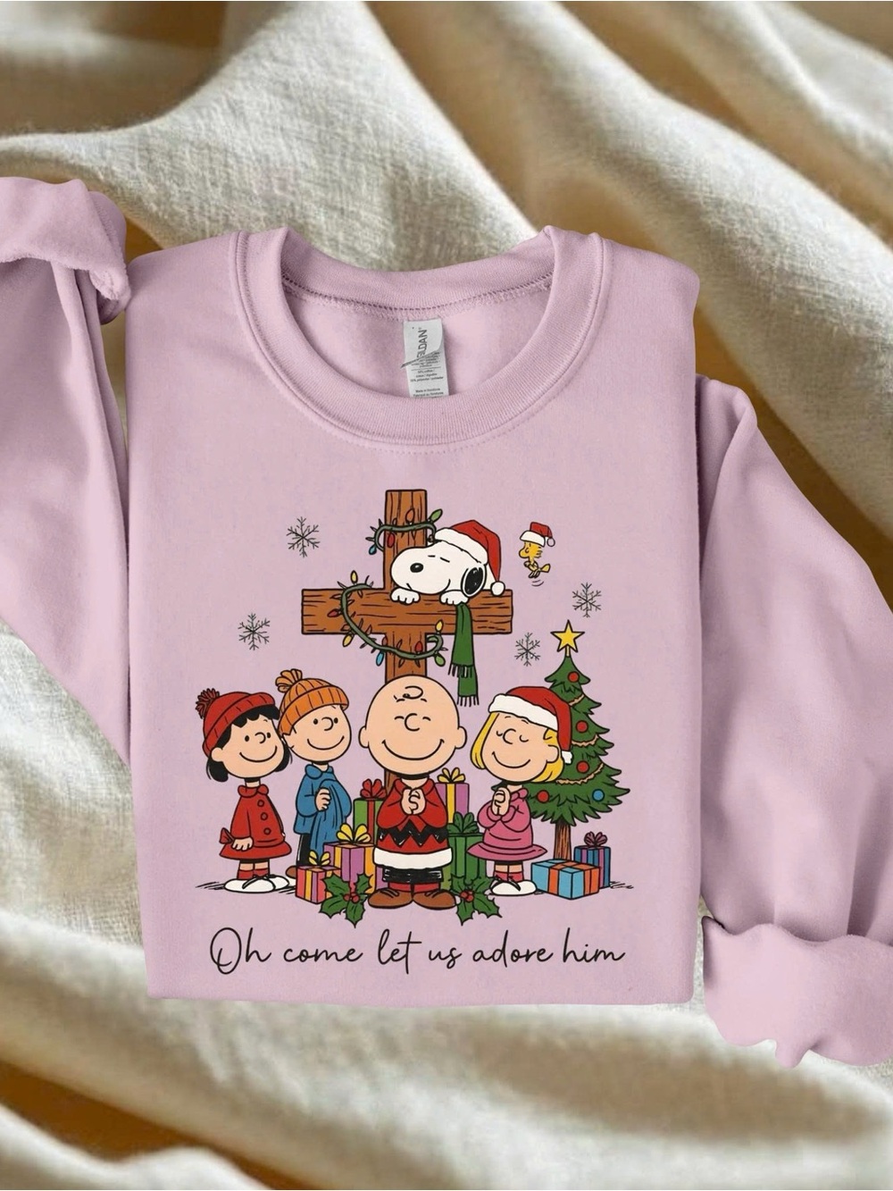 Gildan Light Pink Peanuts Christmas Sweatshirt - Vintage Cartoon Xmas Tee